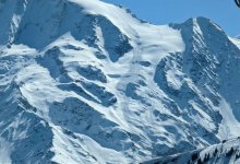 Шесть человек погибли под лавиной во французских Альпах