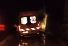 Машина скорой помощи застряла в грязи в Петропавловске (ВИДЕО)