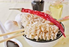 Подросток убил брата из-за лапши быстрого приготовления в Индонезии