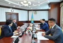 Спикер Мажилиса и руководство "Шеврон" обсудили социальные проекты компании