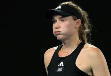 Рыбакина сдала матч и покинула турнир в Штутгарте