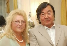 Скончалась супруга Олжаса Сулейменова