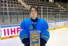 Казахстанец стал лучшим вратарем юношеского чемпионата мира по хоккею