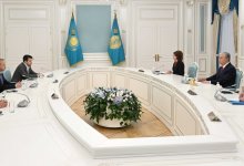 Токаев встретился с представителями мировой шахматной элиты