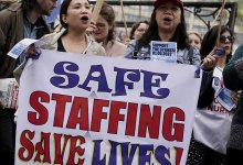 Английские медсестры снова бастуют из-за низких зарплат