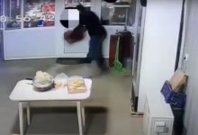 Дерзкое ограбление кафе в Жамбылской области попало на видео