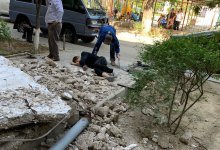 Козырек рухнул на людей в Актау: стали известны подробности