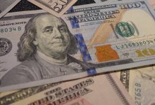 Родные подозреваемого в даче взятки вышли на митинг в его защиту в Астане