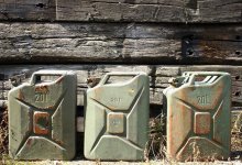 Игра с канистрой бензина обернулась реанимацией для мальчика в Алматинской области