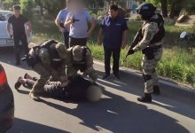 Спецоперацию по задержанию банды вымогателей провели силовики в Бурабае (ВИДЕО)