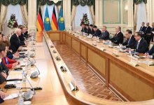 Токаев пригласил немецкие компании инвестировать в зеленую энергетику