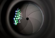 Пенсионер позволил 83 мужчинам насиловать свою спящую жену во Франции