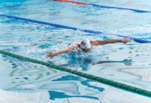 12 человек отравились хлором в бассейне в США