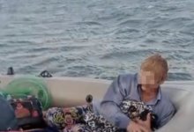 Двух рыбаков унесло ветром на Бухтарминском водохранилище