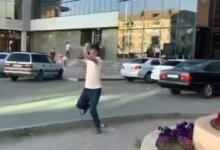 Парень приставал и кидался камнями в девушек в Павлодаре (ВИДЕО)