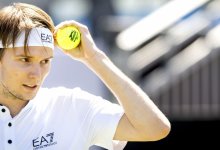 Первая ракетка Казахстана вышел в третий круг Уимблдона