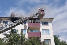 Пожарные спасли пенсионерку из горящей квартиры в Атырау