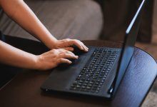 Подозреваемую в обмане шымкентцев на 60 млн тенге разыскивает полиция