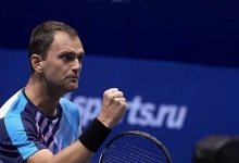 Александр Недовесов вышел в четвертьфинал турнира в Швеции