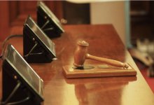 Главный бухгалтер школы в Костанае отделалась штрафом за мошенничество