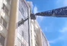 Из горящей квартиры спасли мужчину пожарные в Астане (ВИДЕО)
