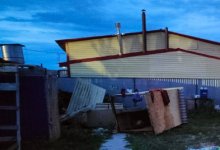 Двухлетняя девочка провалилась в уличный туалет и погибла в Уральске