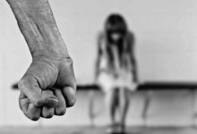 Полицейский избил девушку из-за фото в Instagram