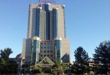 Останавливались Ельцин и Путин: у здания пятизвездочного отеля в Астане появился хозяин