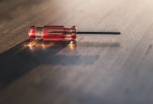 Россиянин забил отверткой свою супругу, но задержали его через восемь лет