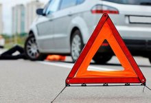 Полицейский сбил маму с дочерью в Шымкенте