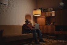 Пенсионер пытался совратить 14-летнюю девочку в Великобритании