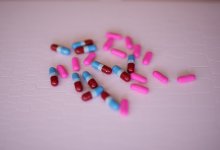 Крупную партию синтетических наркотиков изъяли у жителя ВКО