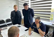 Депутаты встретились с семьями погибших и прoпавших горняков на шахте "Казахстанская"