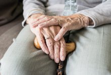 Пенсионерка отдала почти девять миллионов тенге ради дочери в Темиртау