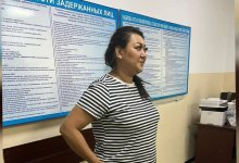 Женщина представилась правоохранителем и обманула алматинца на деньги