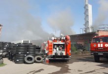 Взрыв предотвратили пожарные в цехе по переработке авто в Алматы