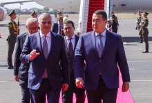 Алихан Смаилов прилетел в Армению