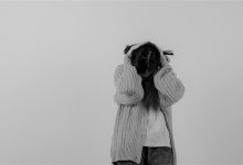 Ее убили и повесили: мать погибшей в Алматы школьницы обратилась к Токаеву