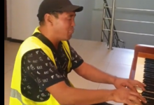 “Где легко найти страннику приют…”: коммунальщик за фортепиано растрогал Казнет (ВИДЕО)