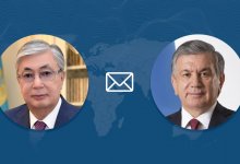 Токаев поздравил народ Узбекистана с Днем независимости