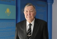 Еркин Дуйсенов: "Модернизация политической системы невозможна без конституционной реформы"