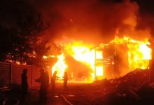 Плавились балконы домов: крупный пожар произошел в Алматы (ВИДЕО)