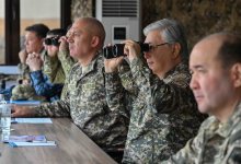 Токаев посетил стратегические военные учения "Батыл Тойтарыс-2023″ (ФОТО)