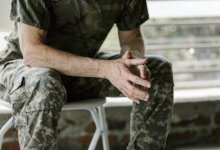 Пожизненное и кастрация: военнослужащему вынесли приговор за изнасилование дочери