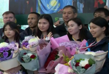 Казахстанских шахматисток после чемпионата мира торжественно встретили в Алматы