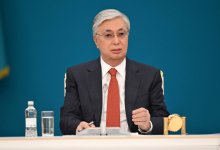 Токаев поздравил Ризабека Айтмукана с победой на ЧМ