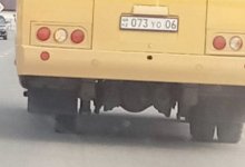 "Хромой" автобус возит детей в Атырауской области