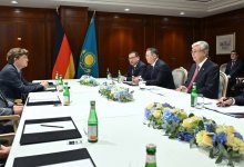 Токаев и глава Mercedes-Benz Group обсудили развитие поставок в Казахстан