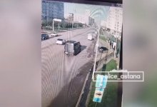 Наезд авто на остановку в Астане: подозреваемого водворили в ИВС