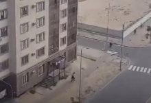 "Пьяную" пешеходную дорожку проложили на одной из улиц Актау (ВИДЕО)